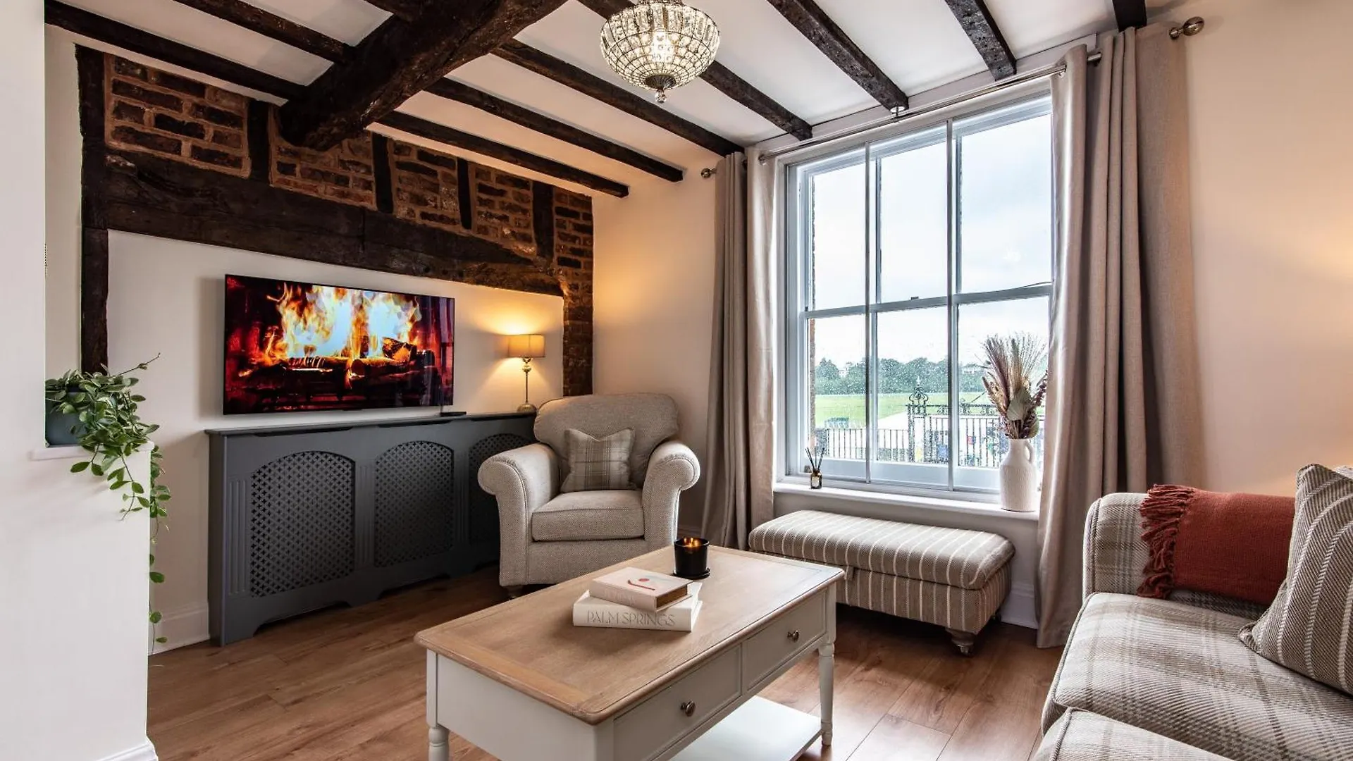 Holiday home Chester Racecourse Views, Townhouse With Parking