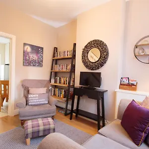 A Cosy Centre Retreat Chester